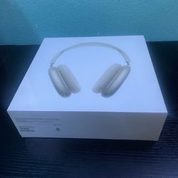AirPods Max Color Starlight