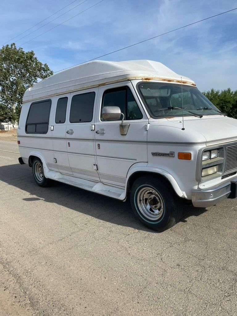 1995 GMC Vandura for Sale in Stevinson, CA - OfferUp