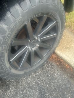 22 inch rims,tires 35x12.50 r22