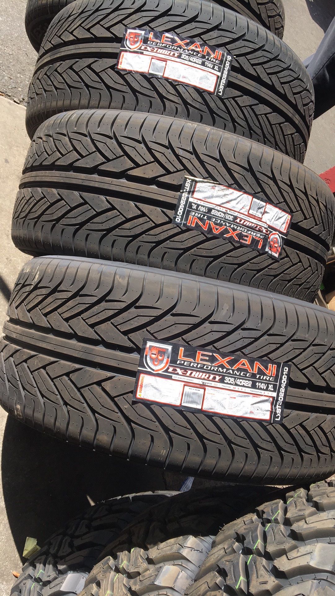 305/40R22 LEXANI TIRES $724 ALL 4 INSTALLED BALANCED (Great Quality For The Price)