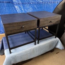 Pair of Wood Nightstands/End Table - Like New - Well Built - OBO