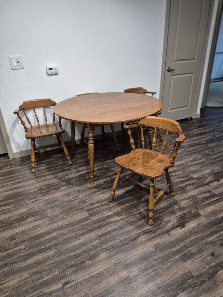 Dining Table Round And Chairs