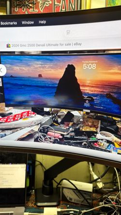 Samsung Odyssey G9 Dual QHD QLED 49” curved monitor with crack in right side of screen