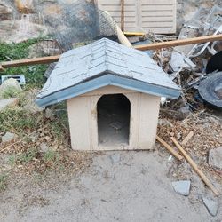 Free Dog House For Pick 