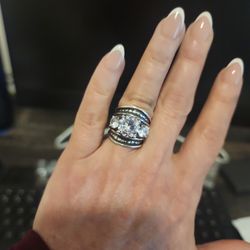 Beautiful Victorian Design 3 Stone Ring Size 5 925 Sterling Silver 