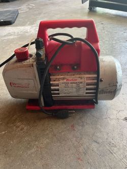 Vacuum pump