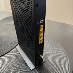NETGEAR cable Modem Router