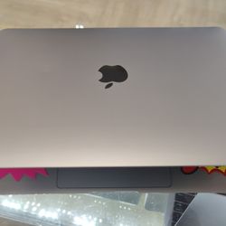 MacBook Air 2019 13" Retina Intel Core i5-9th Gen, 8gb Ram, 128gb SSD , MacOS Ventura. Intel UHD Graphics 1.5GB , Comes with Apple Charger. $90 worth 