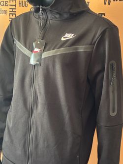 Nike Tech Fleece Full-Zip Hoodie Black