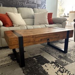 Wooden / Metals Table 