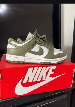 Nike green dunks
