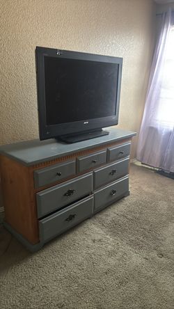 Free Dresser witj working TV