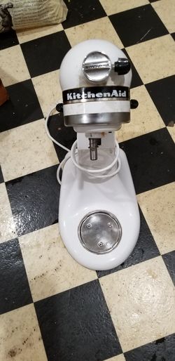 KitchenAid KSM75WH 275-Watt T 4.5-Quart Tilt Head Stand Mixer - White