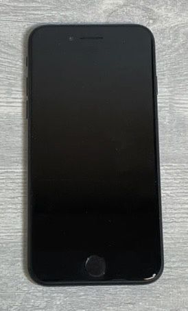 Black IPhone SE 2020