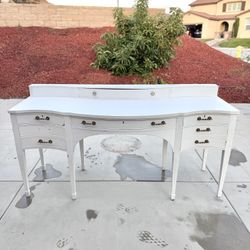 Baker Furniture Two Tier Bow Front Sideboard / Buffet 
