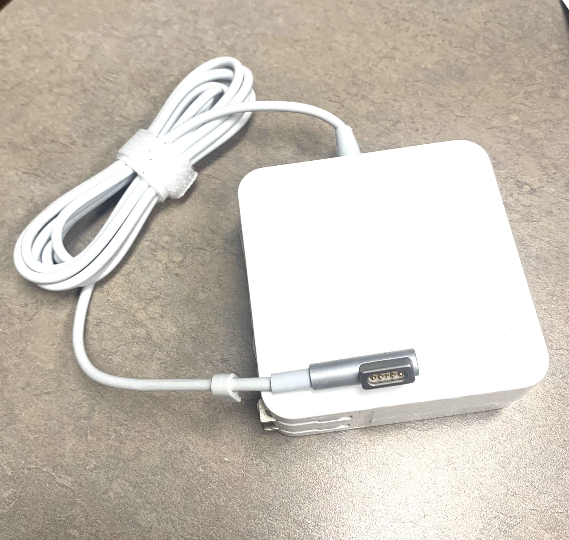 60w Replacement AC Adapter model No: PA-60w output: 16.5v - 3.65A MACBOOK Pro