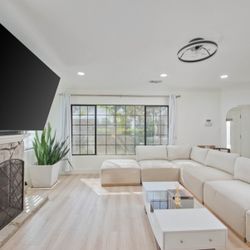 Henredon Modular Sectional with Ottoman - Good Condition