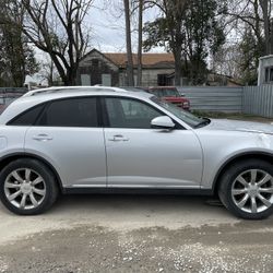 2006 Infiniti FX35 V6 AWD ***For Parts Only***