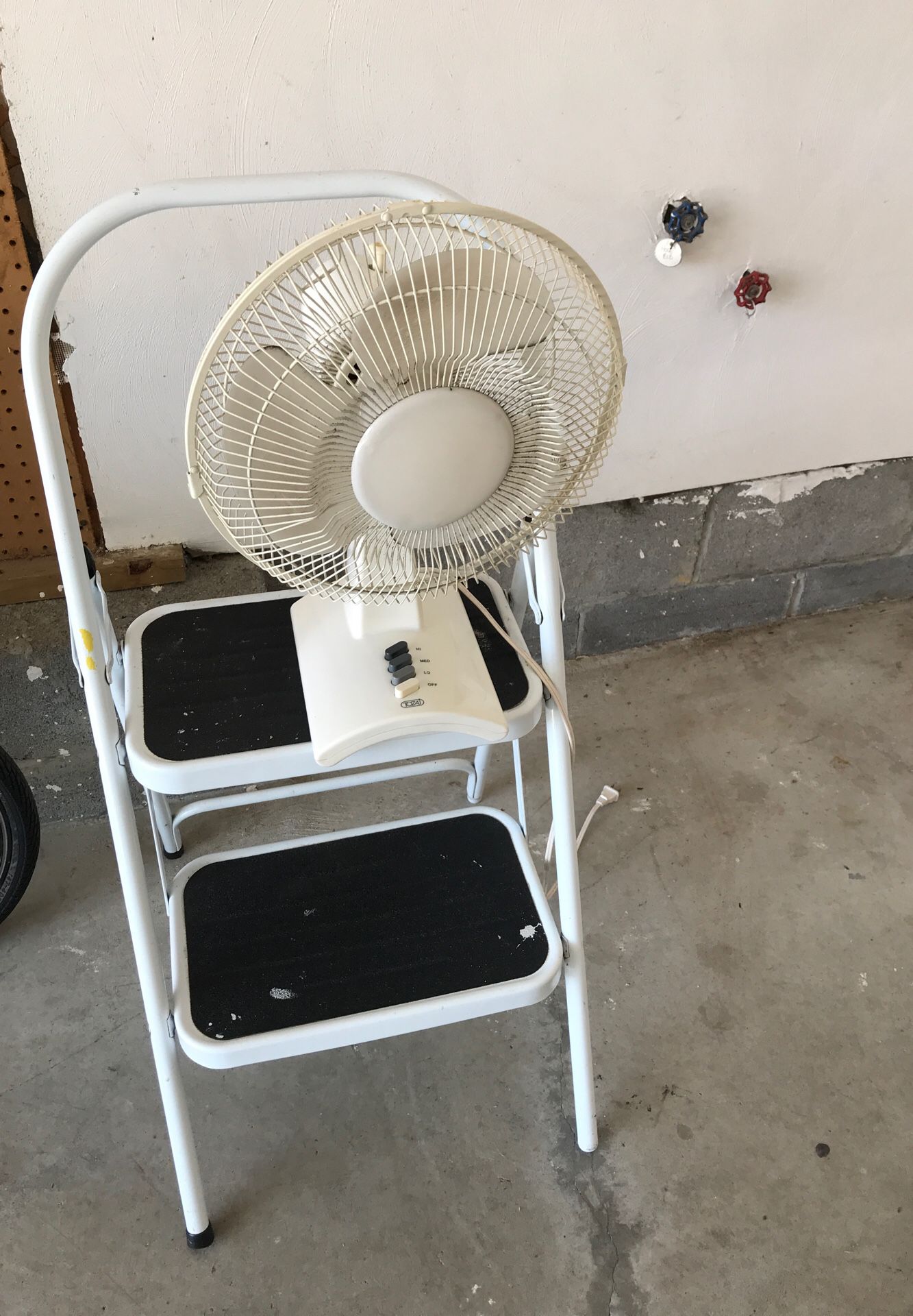 FREE items! step stool and fan