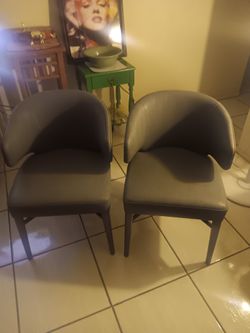2 Vinyl  1970s  Chairs In Good Condition  Olive Color
