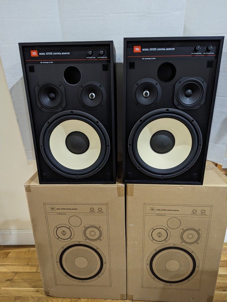 JBL 4312G Monitor Speaker.