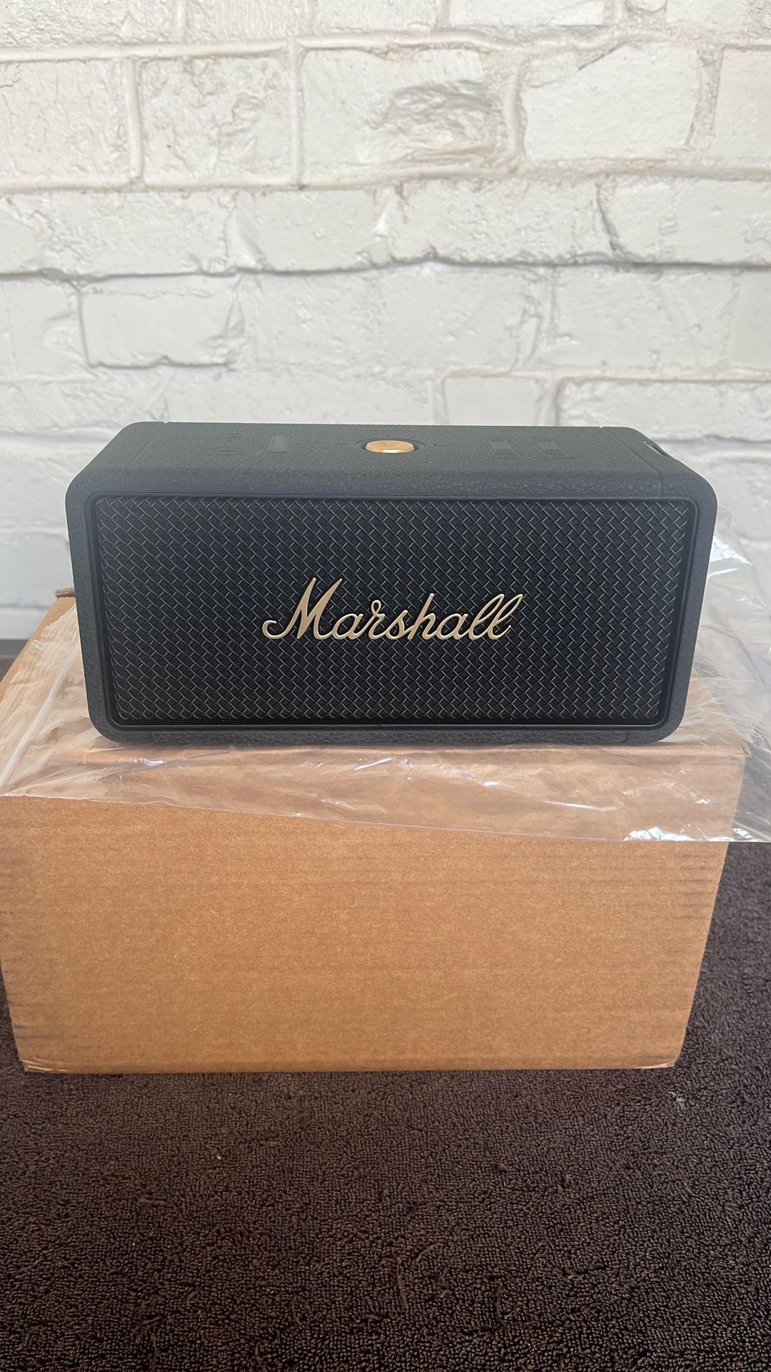 Marshall Middleton Portable Bluetooth Speaker