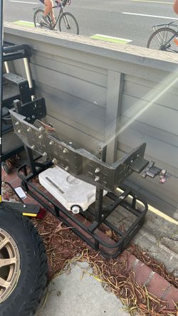 Rear car mount
