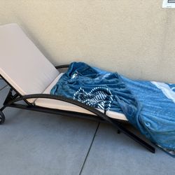 Chaise Lounge Chair