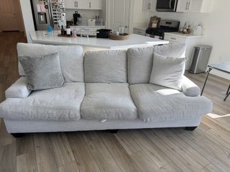 LOVESEAT and COUCH SET