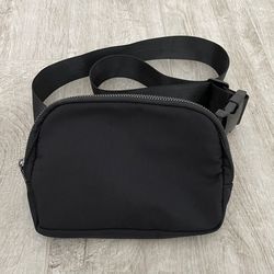 Fanny Pack Black Belt Bag w/ Adjustable Strap