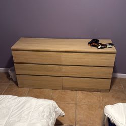 6 drawer tan wood dresser