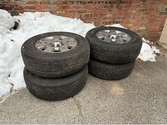 2006 ford F 150 used rims and tires (275/65R18