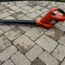 Black & Decker Light Weight Cordless Blower 
