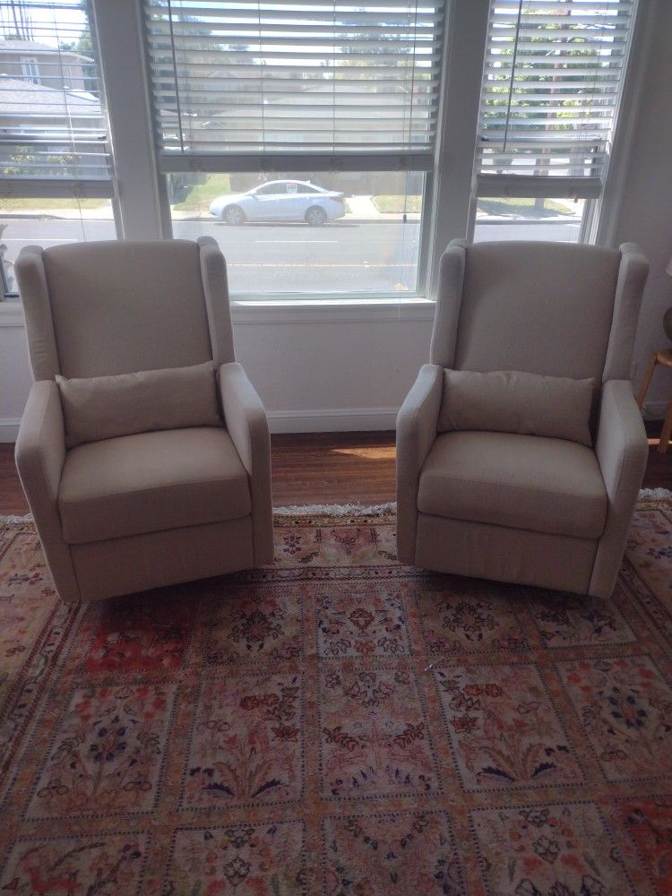 Recliner Chairs