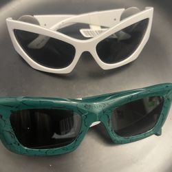 SUNGLASSES authentic Prada And Versace 