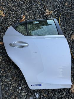 Lexus ct200h passenger side rear door 