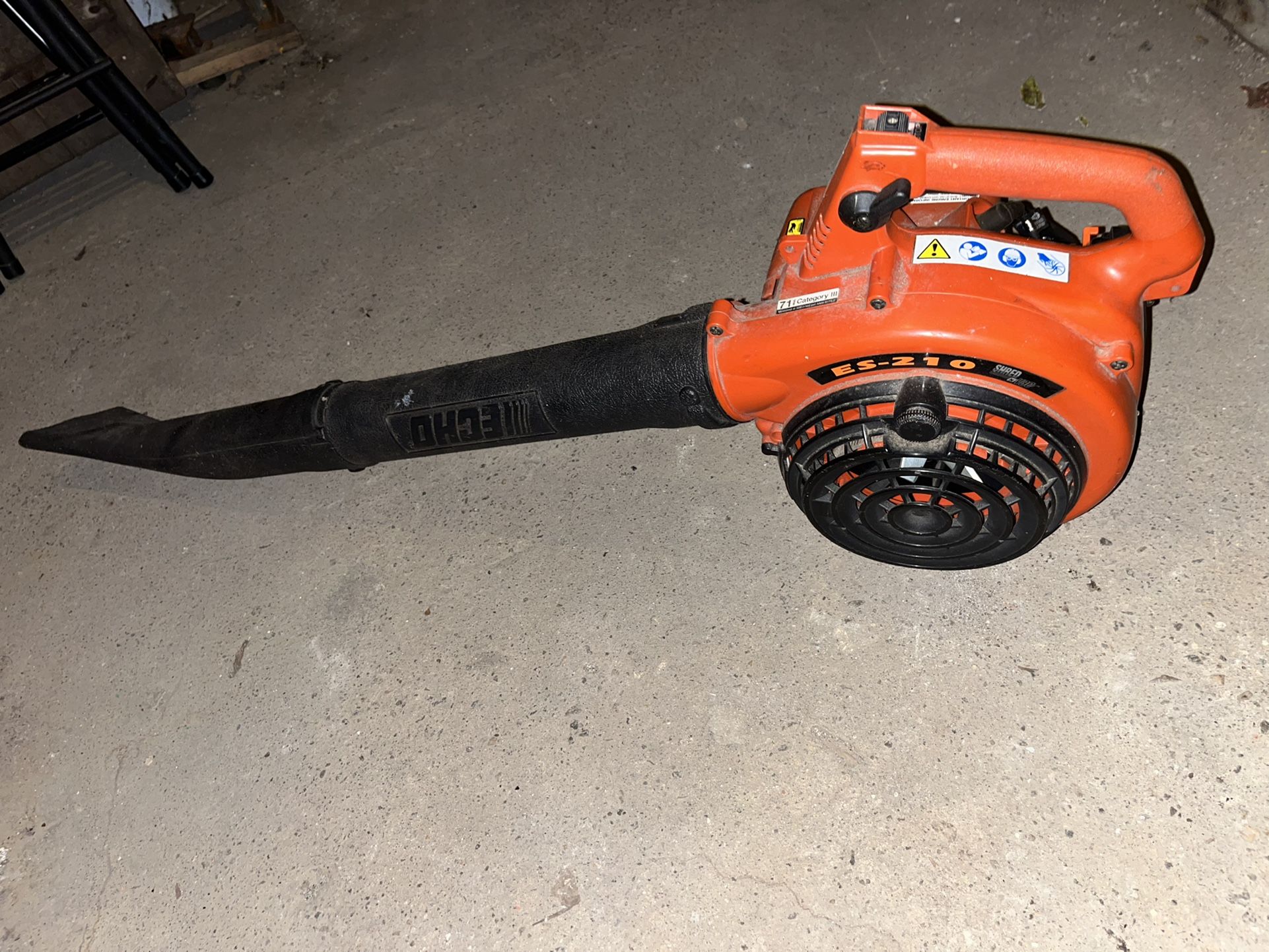 ES210 Echo Leaf Blower