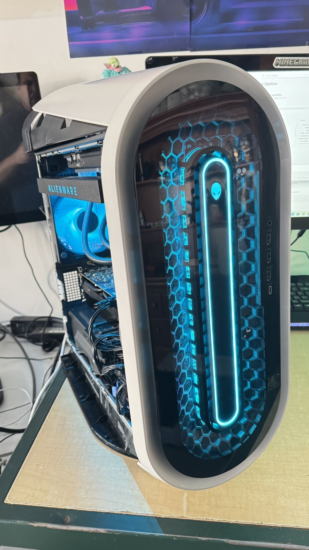 Alienware Aurora R15 Gaming PC 