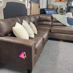 Navi Chestnut RAF Sectional/ couch /Living room set