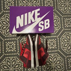 Nike SB Dunks Size 8