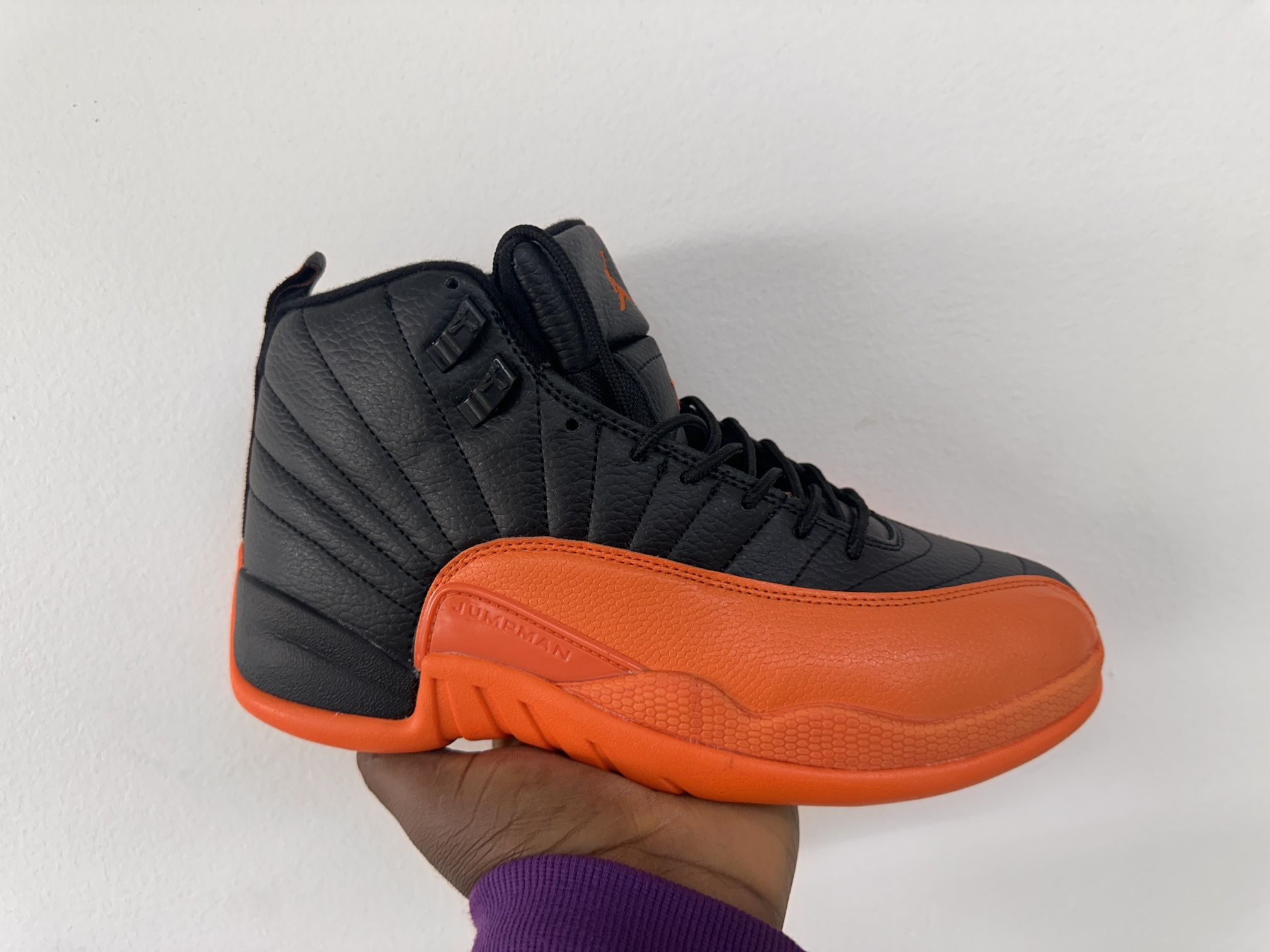 Air Jordan 12 Brilliant Orange
