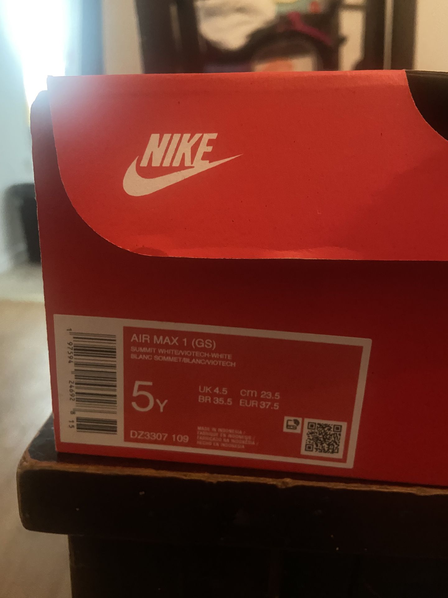 Girls Air Max 1 Size 5…$60