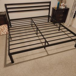 Zinus Metal Bedframe (King) With King Mattress
