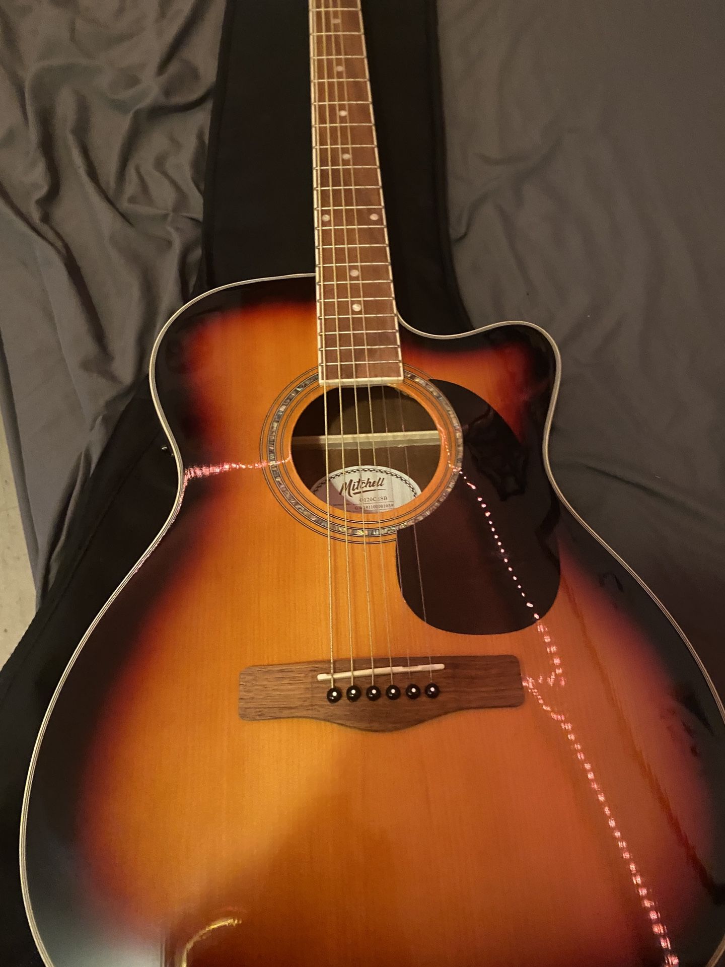 Mitchell O120CESB Auditorium Acoustic-Electric Guitar 3-Color Sunburst