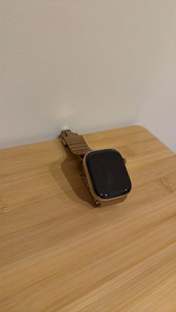 APPLE WATCH  SERIES 10 GOLD TITANIUM 46mm