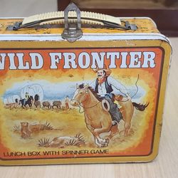 Vintage Wild Frontier Lunch Box Spinner Game Ohio Art 1977 Metal Lunchbox cowboy