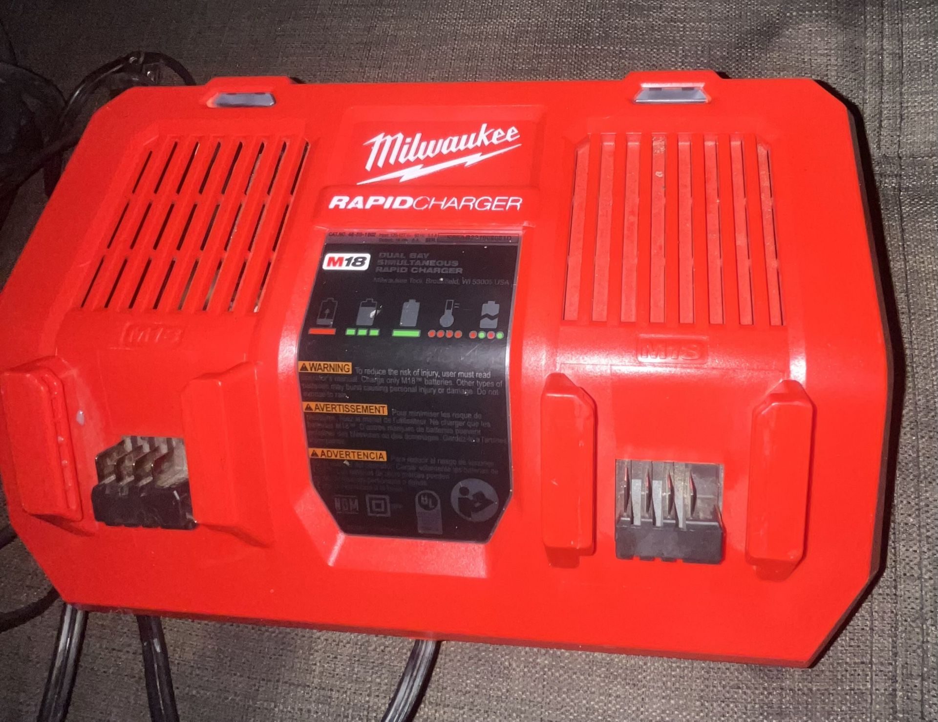 Milwaukee Rapid Charger and Battery 3.0 5.0