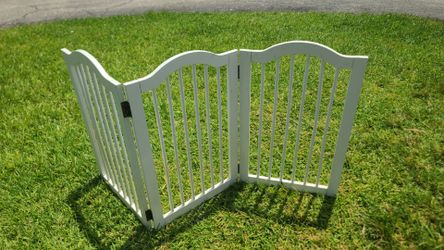 3 panels pet gate , wood , 31H x 60 w
