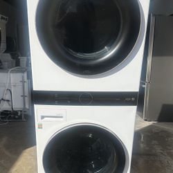 LG Stackable Washer And Dryer 
