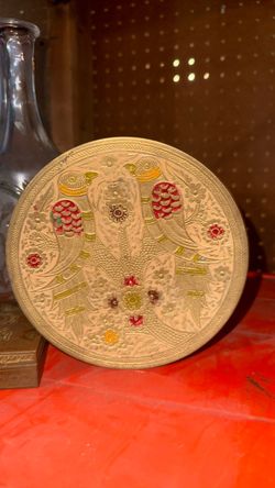 Vintage Decorative Brass Embossed Round plate/wallhang